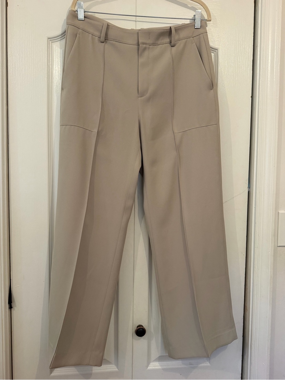 Women’s tailored wide leg khaki dress pants Vince size 8